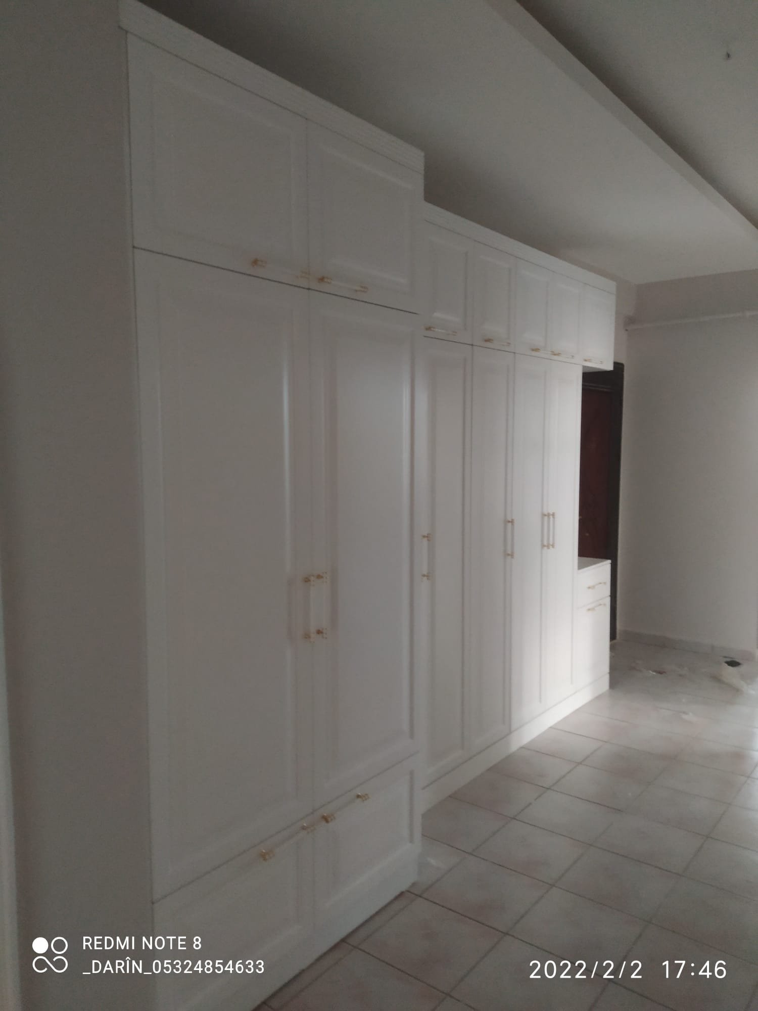 Yatak odası ve giyinme odası mobilyalarında estetik, konfor ve işlevselliği bir araya getiriyoruz