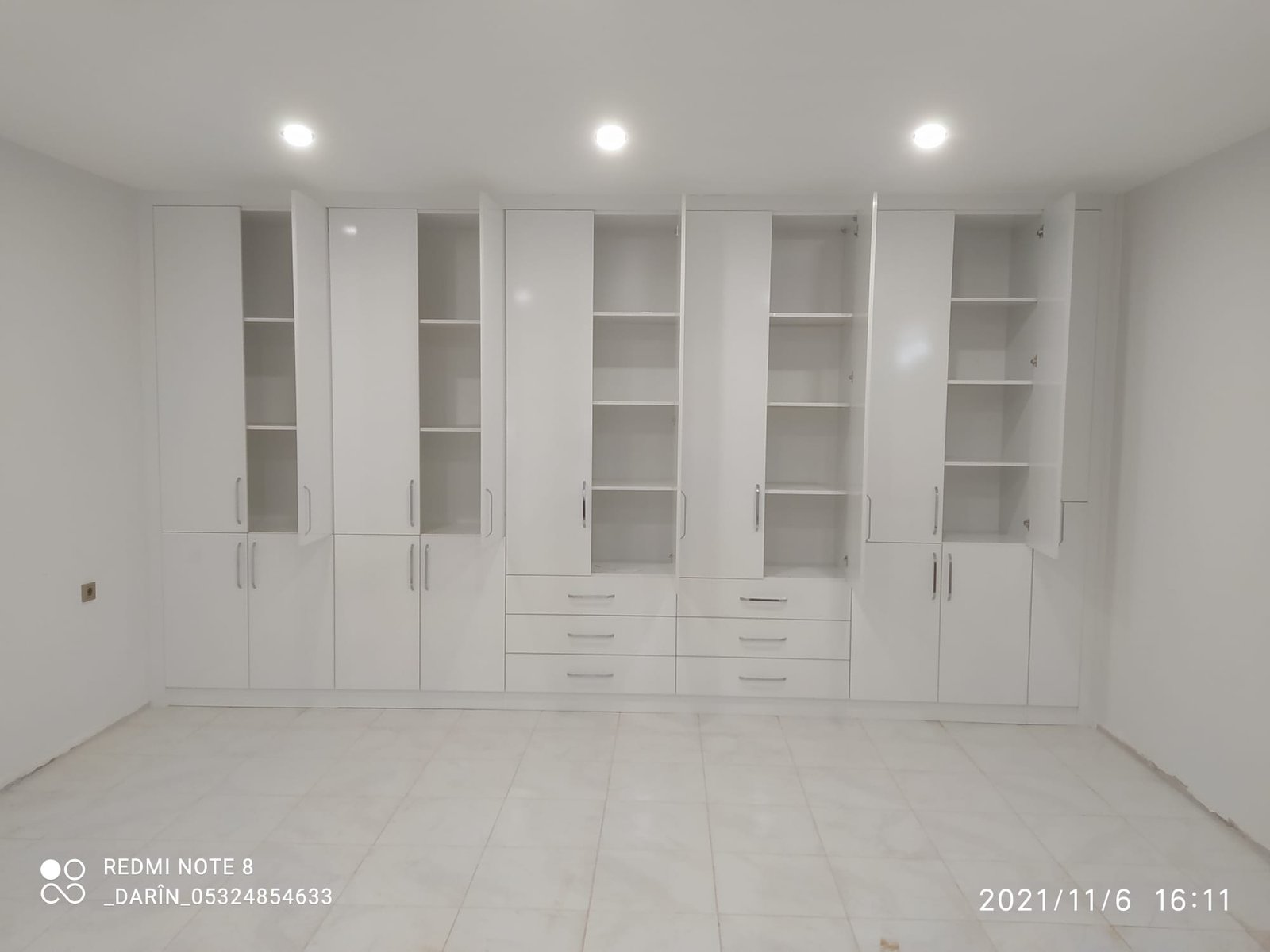 Yatak odası ve giyinme odası mobilyalarında estetik, konfor ve işlevselliği bir araya getiriyoruz