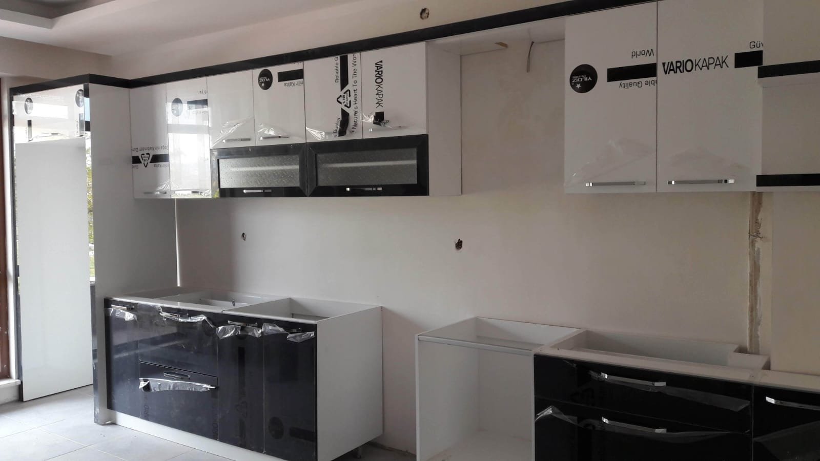 Mutfak dolabı ve mutfak dekorasyonu alanında modern, estetik ve kullanışlı çözümler üretiyoruz